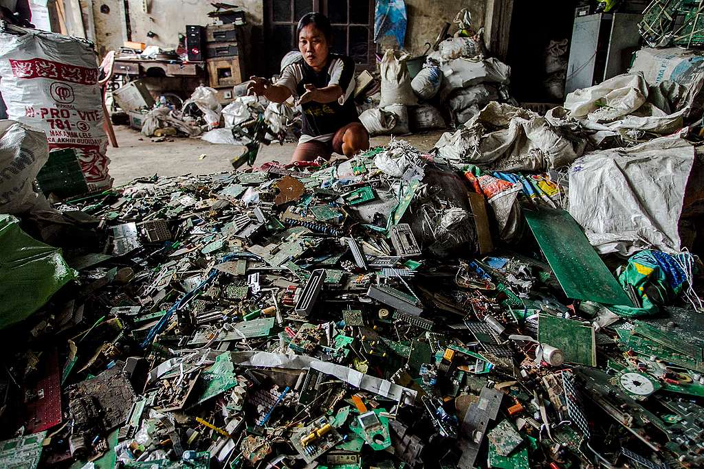 Rapport Greenpeace: les dégâts de 10 ans de smartphone