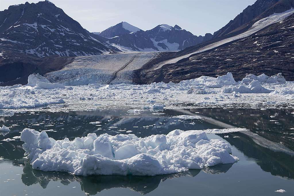 Subtropisches Wasser schmilzt grönländische Gletscher