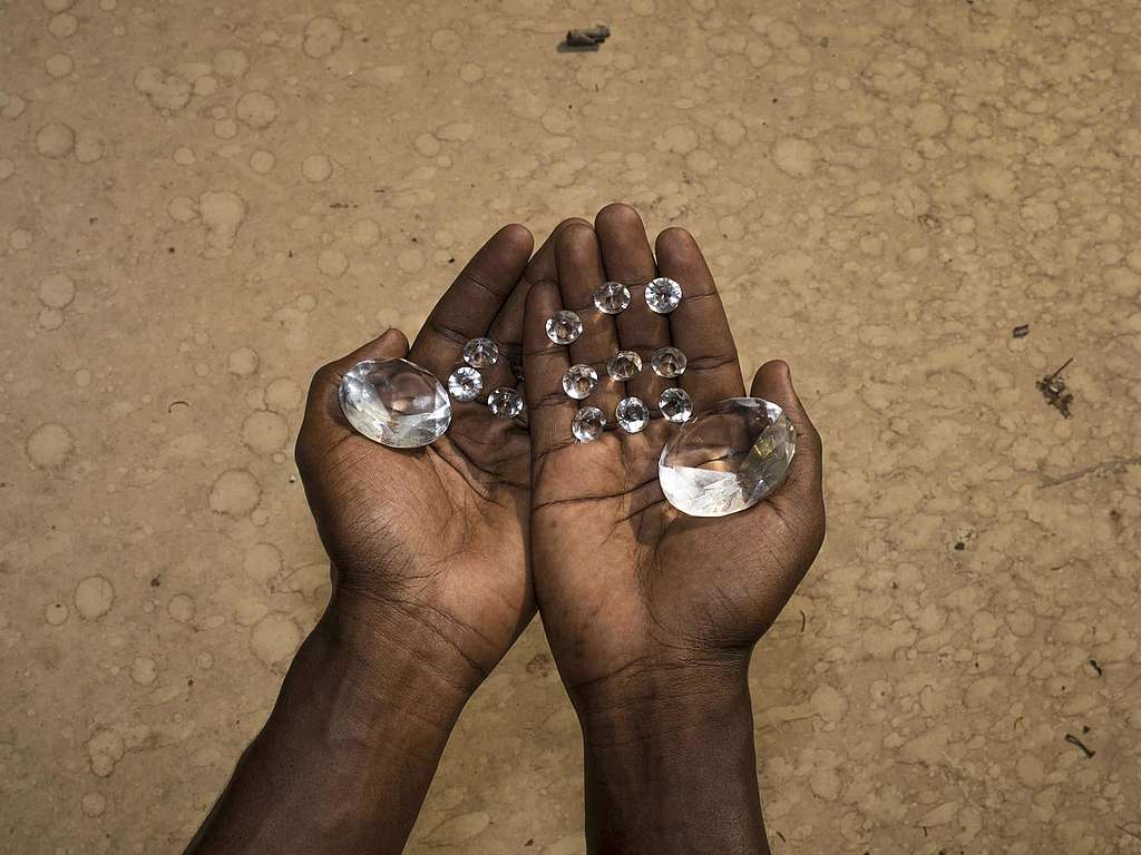 Ausstellung des Jurypreises des Greenpeace Photo Award 2016