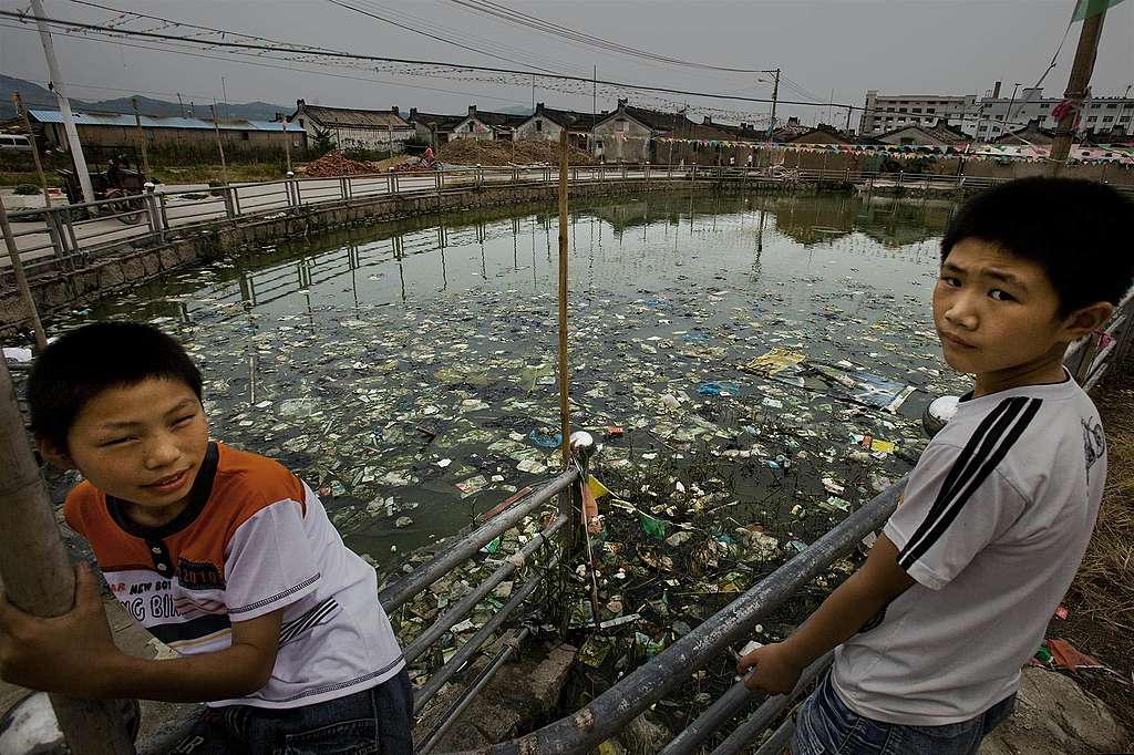 Migros-Kinderjacken 600 M giftiger