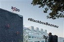 Greenpeace-AktivistInnen machen Axpo-Hauptsitz zur Blackbox