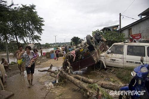 Mitten im Sturm: Greenpeace-Mitarbeiter berichtet von der Taifun-Katastrophe auf den Philippinen (Teil 1)