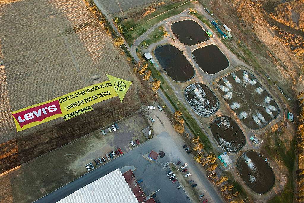 Communiqué de presse: Detox! Levi&rsquo;s responsable de la pollution de rivières au Mexique