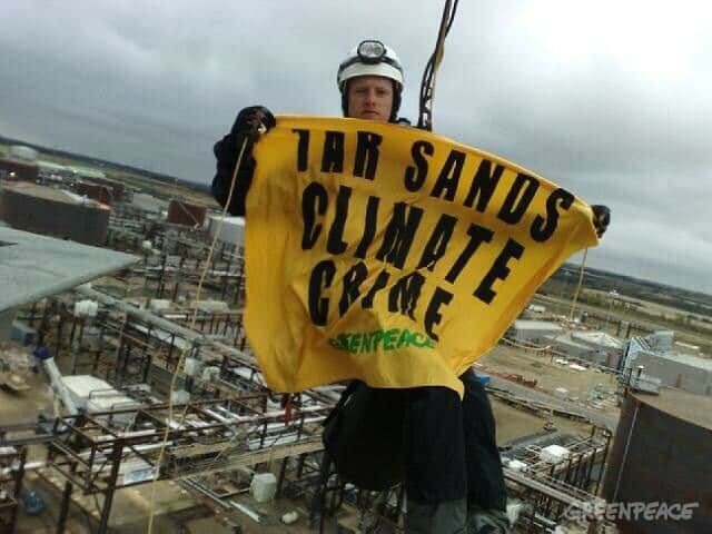 UBS und CS investieren in verheerenden Ölsandabbau