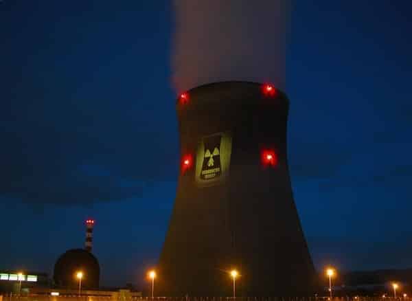 Greenpeace demande une enquête sur des centrales nucléaires