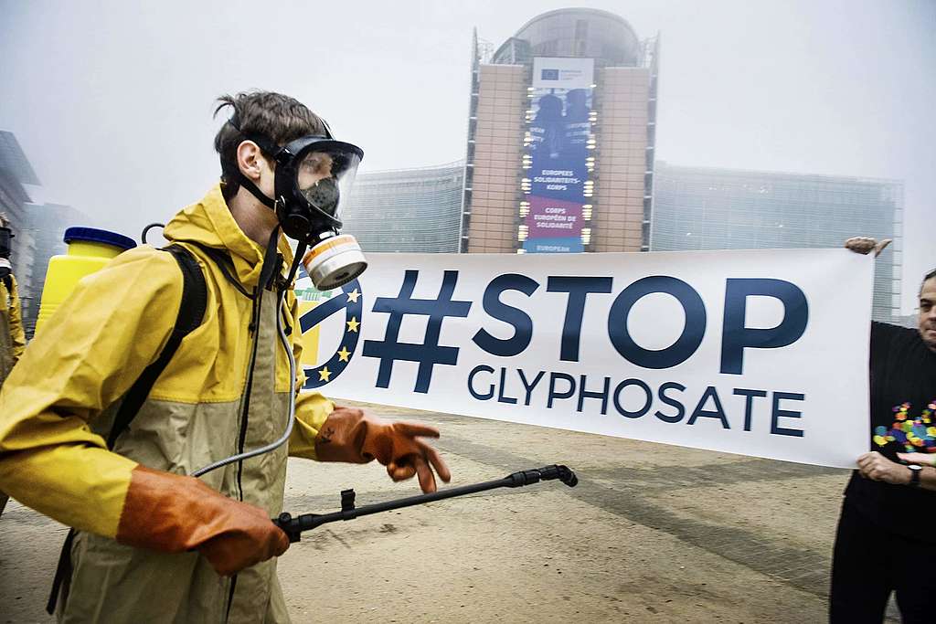 Suisse : 10&rsquo;000 fois plus de pesticides ?