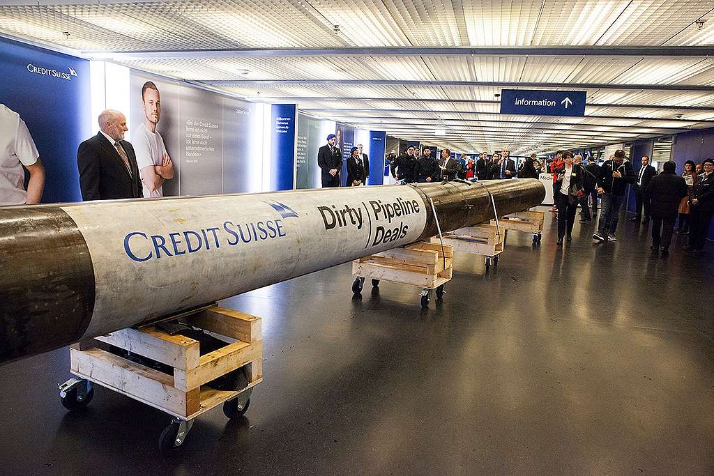 DAPL: action spectaculaire des militants Greenpeace