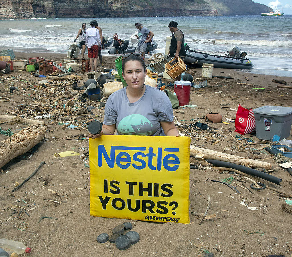 Plastique : Nestlé est le plus gros pollueur après Coca-Cola