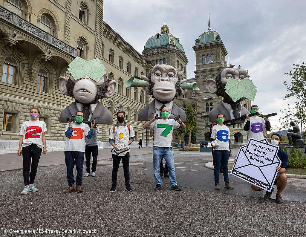 Les Suisses veulent réguler la place financière pour protéger le climat