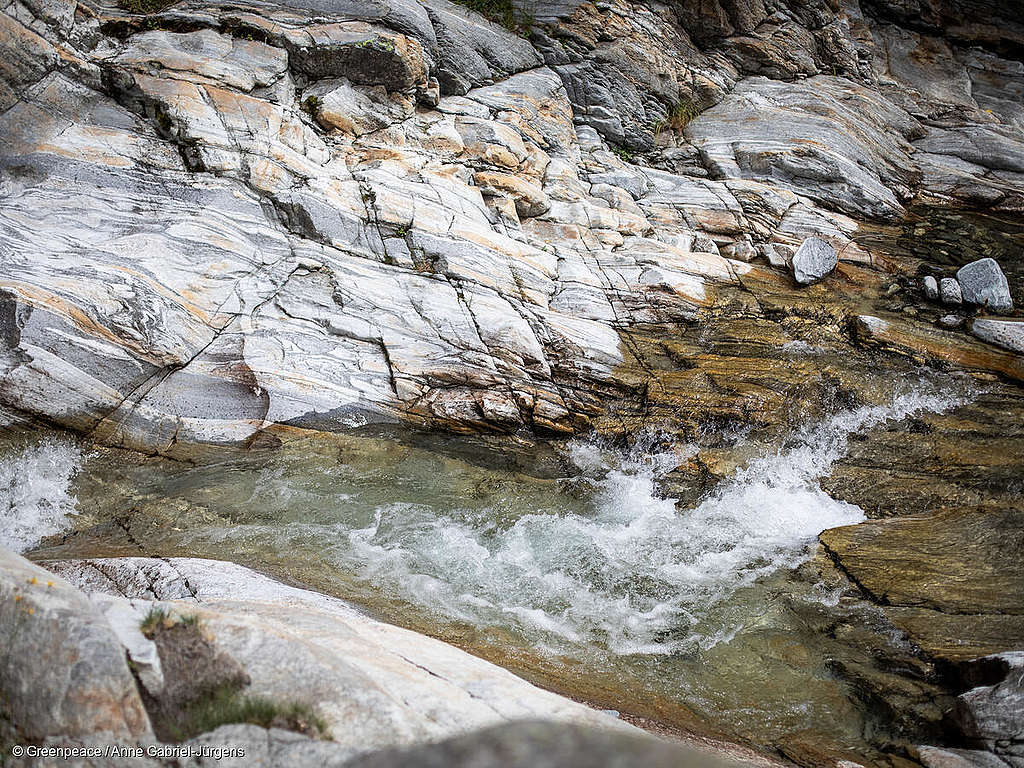 L&rsquo;eau potable n&rsquo;est pas une priorité pour la Commission du Conseil national