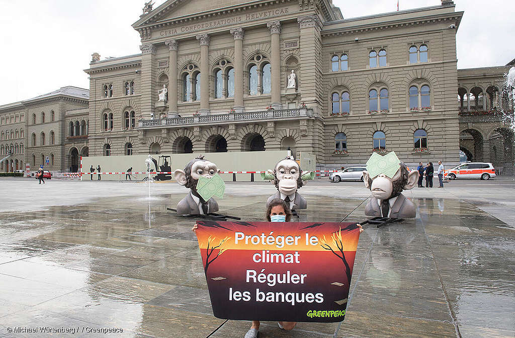 Le Conseil fédéral le confirme: la place financière suisse ignore les objectifs de l&rsquo;Accord de Paris sur le climat