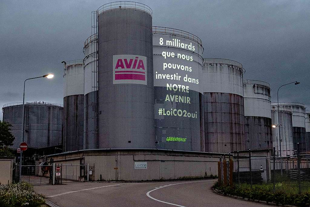 Les milliards des opposants à la loi sur le CO2