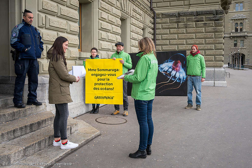 Océans: 16&rsquo;393 personnes demandent à Simonetta Sommaruga de s&rsquo;engager pour une protection ambitieuse