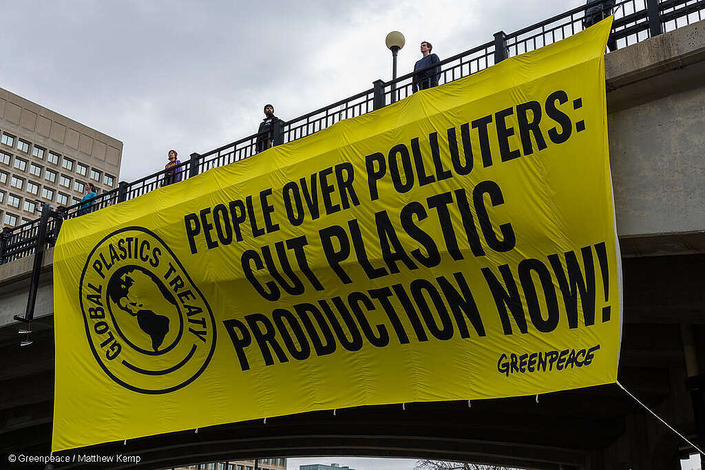 Traité contre la pollution plastique: les négociations se terminent par un compromis peu convaincant