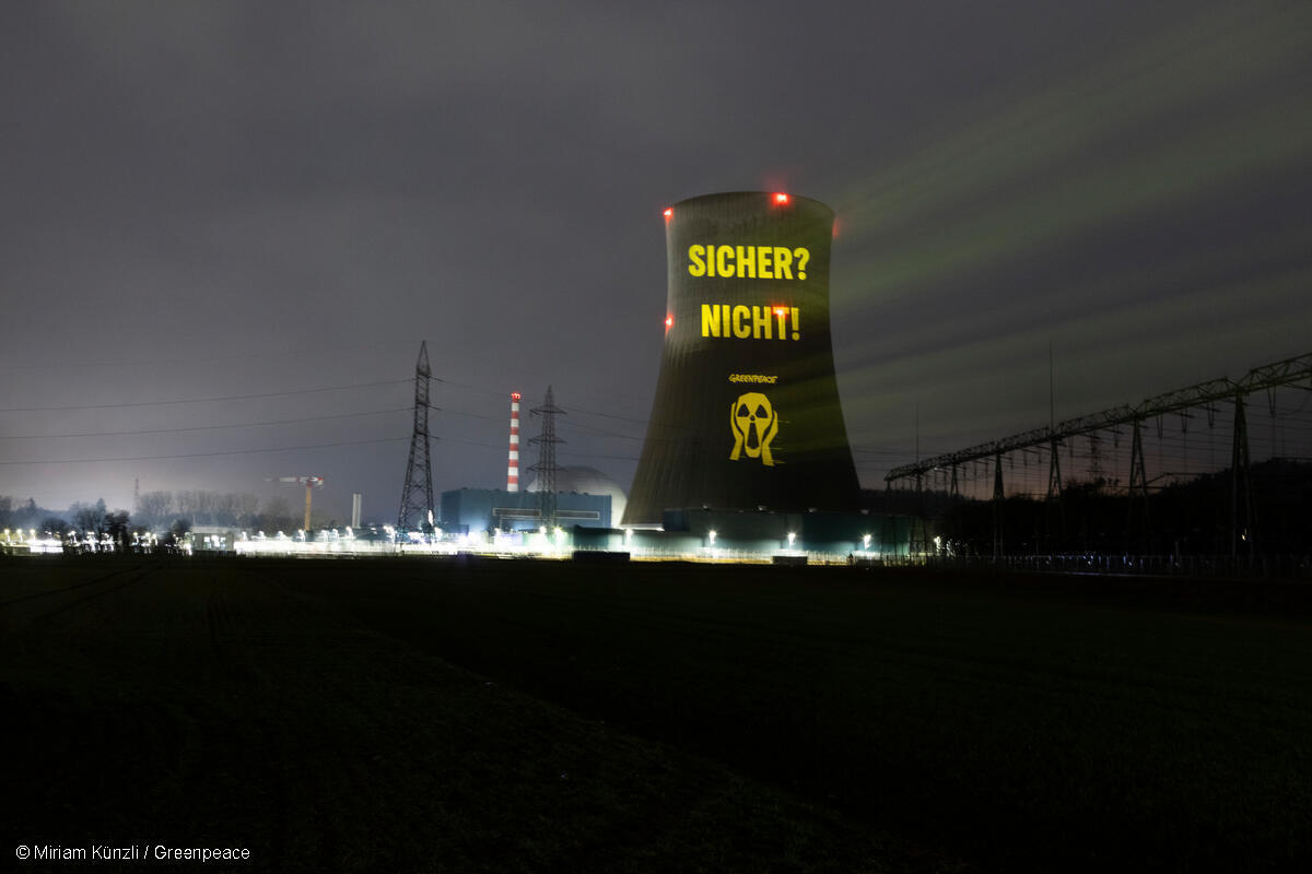 Seit 30 Jahren bekannt: Aktivist:innen weisen auf Sicherheitslücke beim AKW Gösgen hin