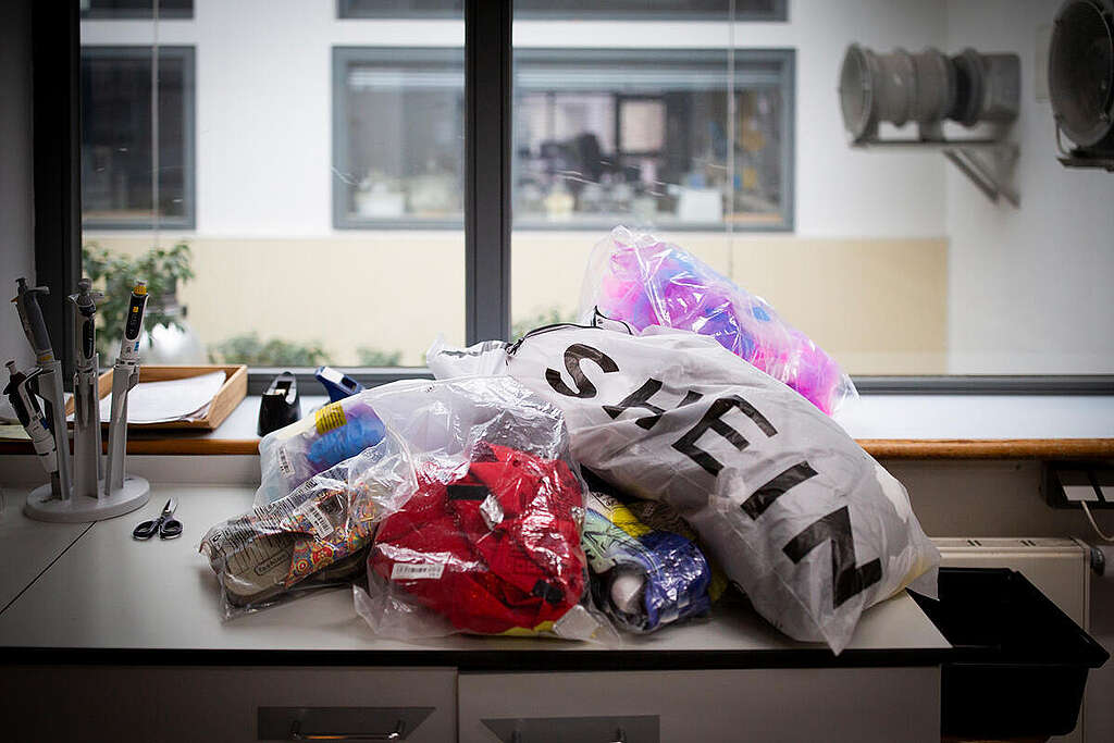 Shein: plus de 80% des articles nouvellement testés dépassent les limites autorisées