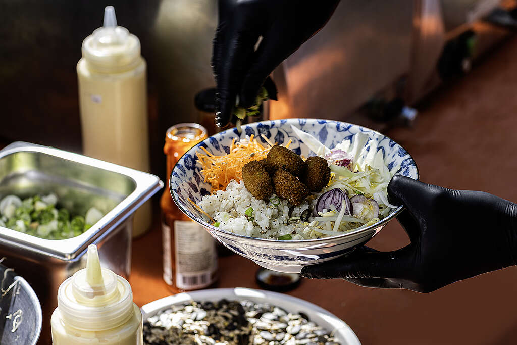 Natur’a tavola: un pasto 100% vegetale da degustare gratuitamente a Lugano