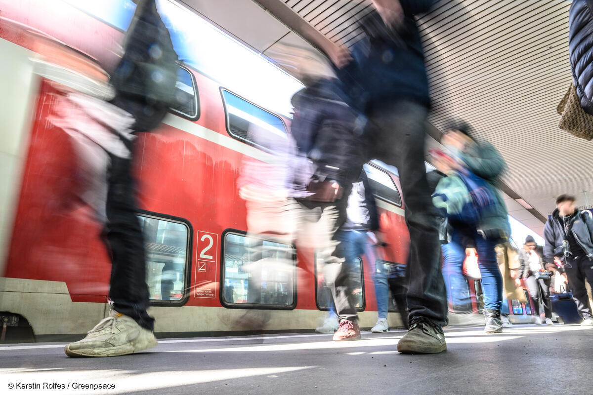 Nouvelle étude: une forte demande pour les transports publics en Europe – En Suisse les prix découragent